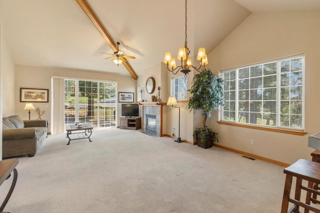 5006 Swallow Court, Klamath Falls, OR 97601