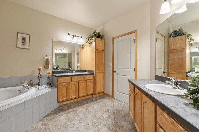 5006 Swallow Court, Klamath Falls, OR 97601