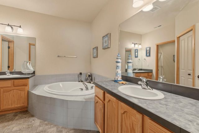 5006 Swallow Court, Klamath Falls, OR 97601