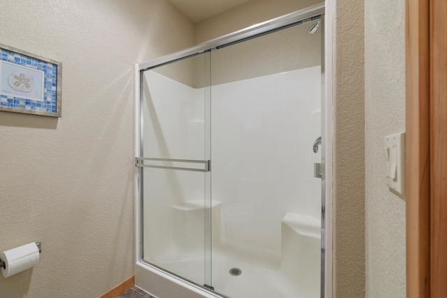 5006 Swallow Court, Klamath Falls, OR 97601