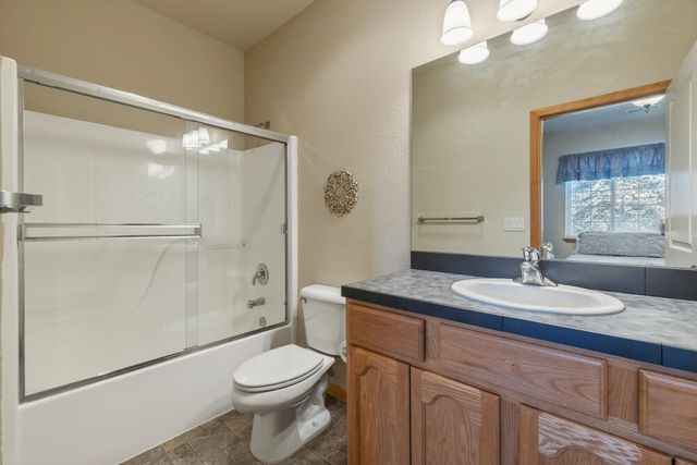 5006 Swallow Court, Klamath Falls, OR 97601