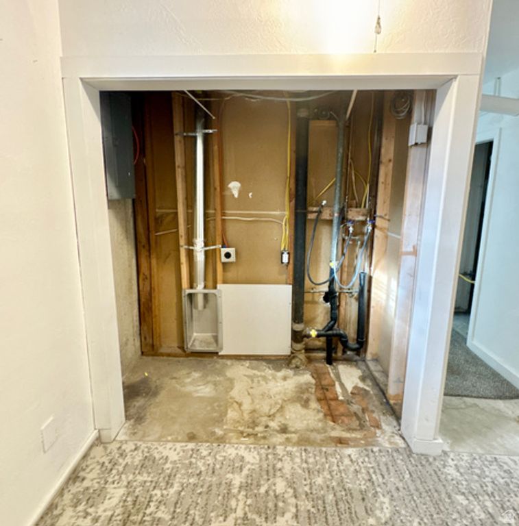 Image 24 of property listing at 954 E CARNATION DR, White City, UT 84094