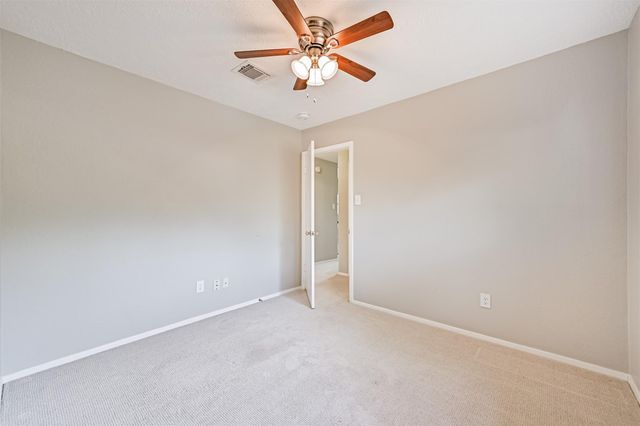 222 Old Oaks Street, League City, TX 77573