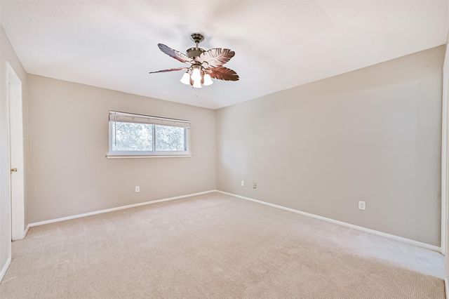 222 Old Oaks Street, League City, TX 77573