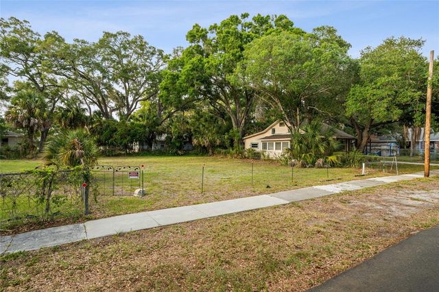 1207 34TH STREET, Sarasota, FL 34234