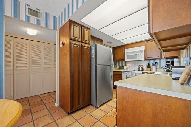 9425 BLIND PASS ROAD 1006, St Pete Beach, FL 33706