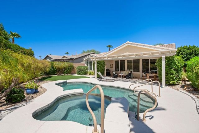 60945 Living Stone Drive, La Quinta, CA 92253