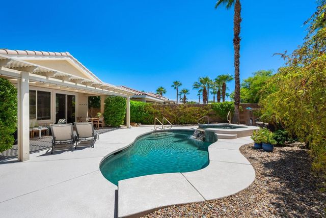 60945 Living Stone Drive, La Quinta, CA 92253