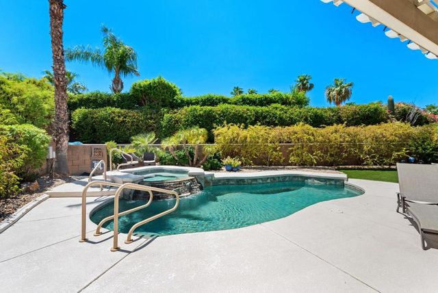 60945 Living Stone Drive, La Quinta, CA 92253
