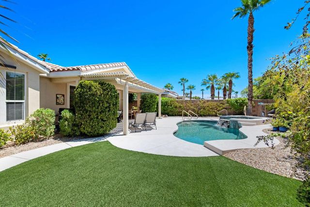 60945 Living Stone Drive, La Quinta, CA 92253
