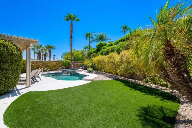 60945 Living Stone Drive, La Quinta, CA 92253