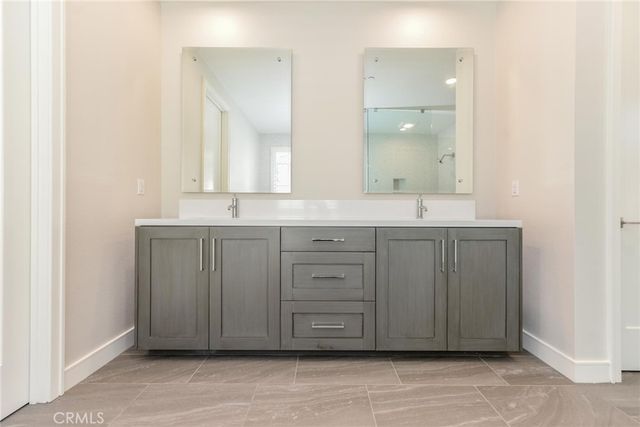 121 Linda Vista, Irvine, CA 92618