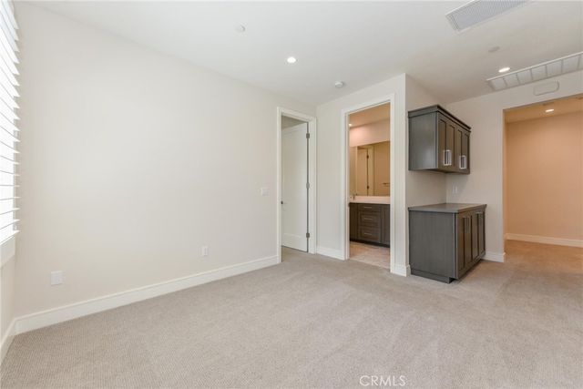 121 Linda Vista, Irvine, CA 92618