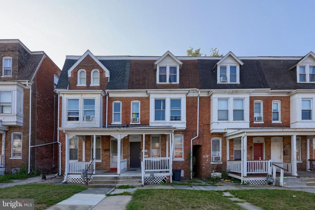 284 W COTTAGE PL, York, PA 17401