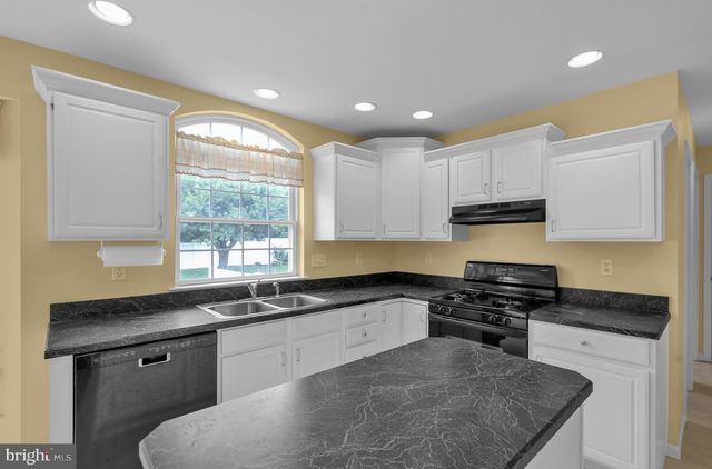111 RUNNING CREEK DR, Reading, PA 19608