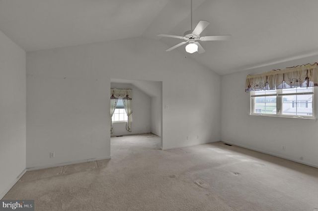 111 RUNNING CREEK DR, Reading, PA 19608