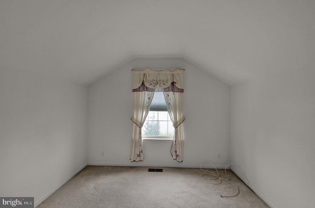 111 RUNNING CREEK DR, Reading, PA 19608