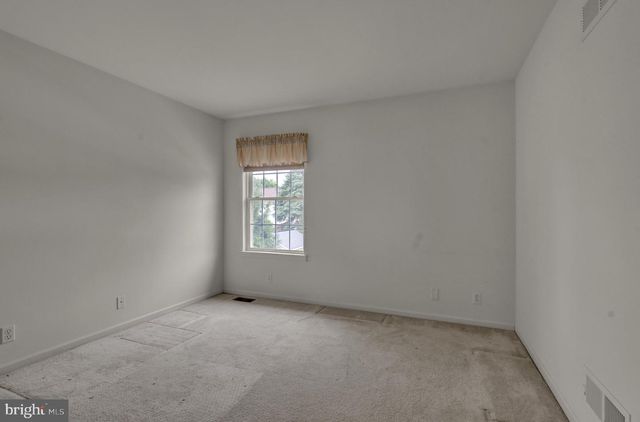 111 RUNNING CREEK DR, Reading, PA 19608