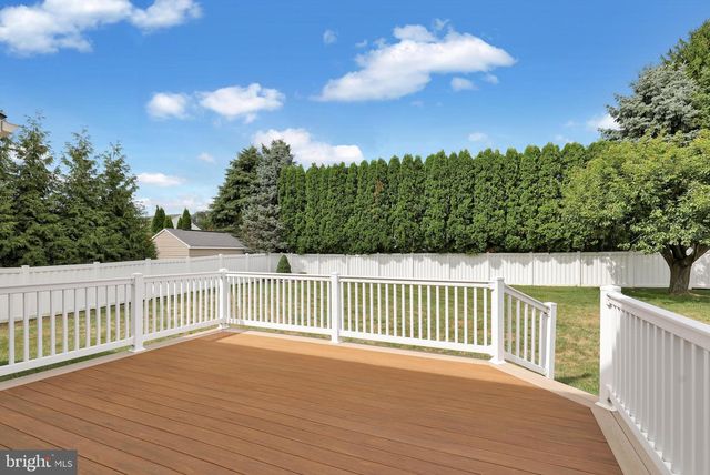 111 RUNNING CREEK DR, Reading, PA 19608
