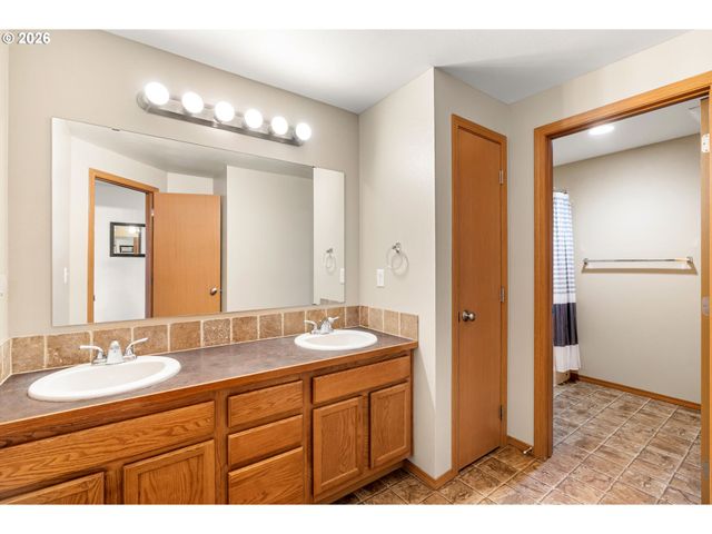 100 GRACE Way, Goldendale, WA 98620