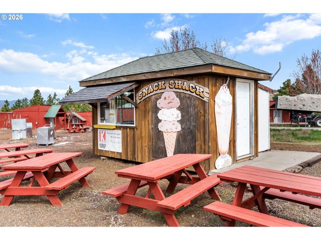 100 GRACE Way, Goldendale, WA 98620