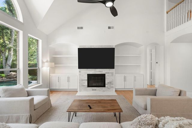 9502 Crosby Way, Missouri City, TX 77459