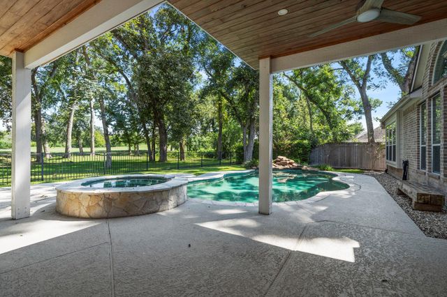 9502 Crosby Way, Missouri City, TX 77459