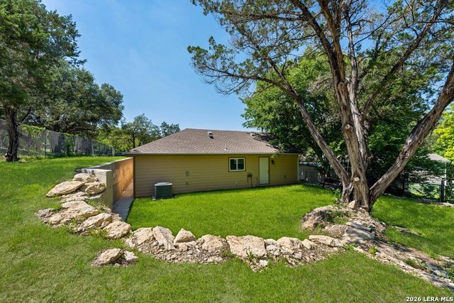 735 Green Castle Pl, Canyon Lake, TX 78133
