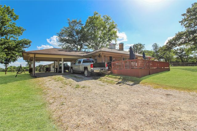 1001 Sandy Ridge Road, Scurry, TX 75158