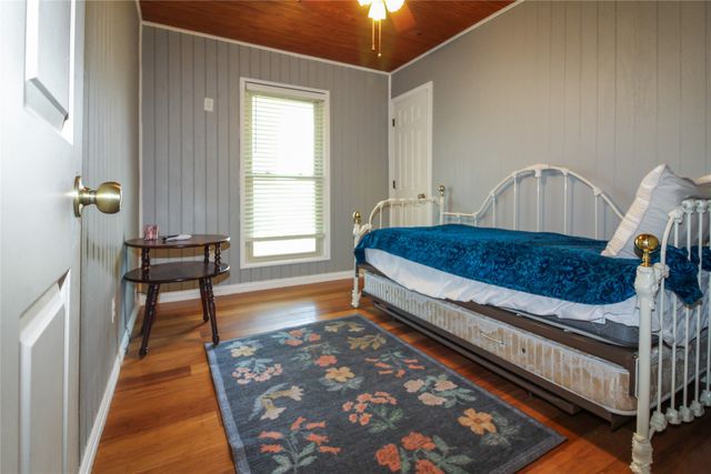 1001 Sandy Ridge Road, Scurry, TX 75158