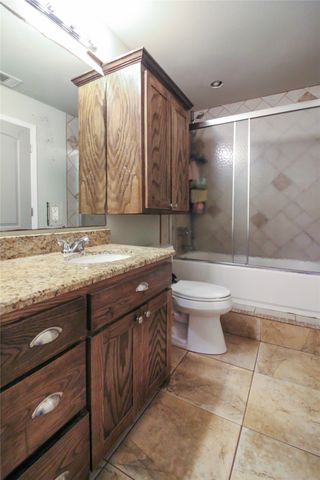 1001 Sandy Ridge Road, Scurry, TX 75158