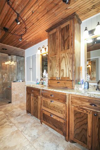 1001 Sandy Ridge Road, Scurry, TX 75158