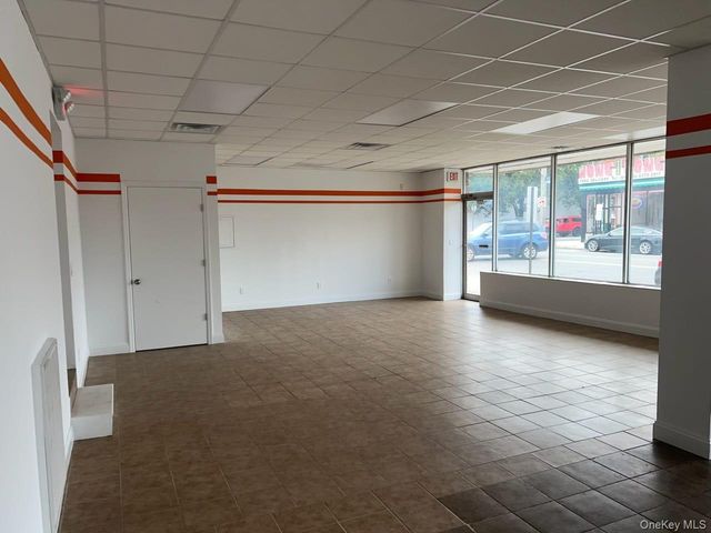 629-631 Willis Avenue, Williston Park, NY 11596