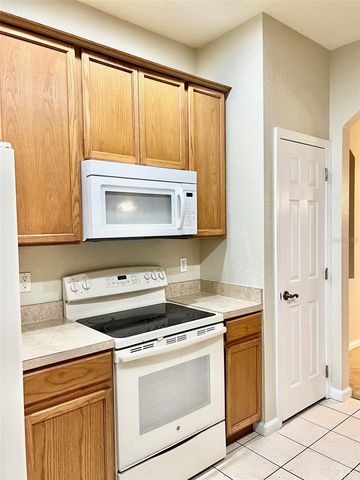 3000 LAUREL PARK LANE 101, Kissimmee, FL 34741