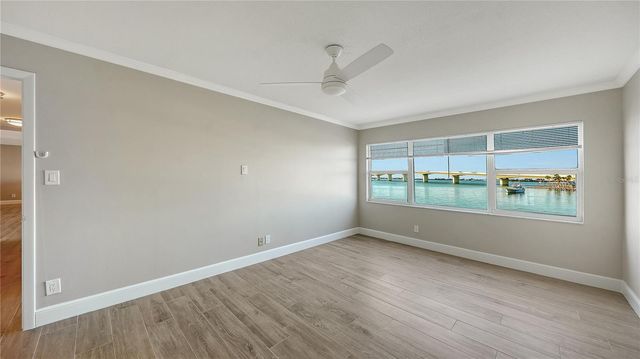 226 GOLDEN GATE POINT 23, Sarasota, FL 34236