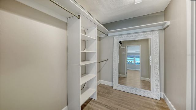 226 GOLDEN GATE POINT 23, Sarasota, FL 34236