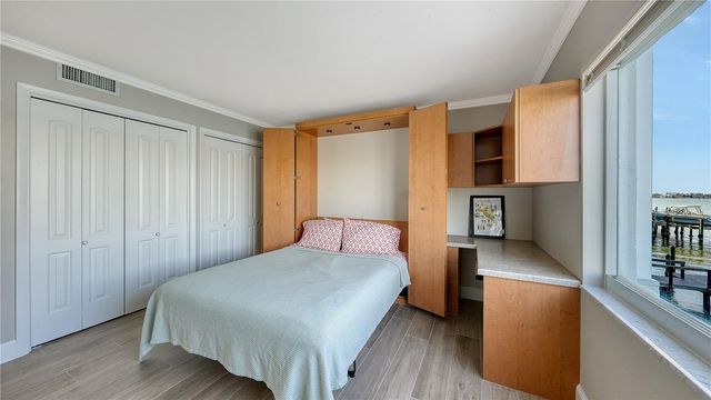 226 GOLDEN GATE POINT 23, Sarasota, FL 34236