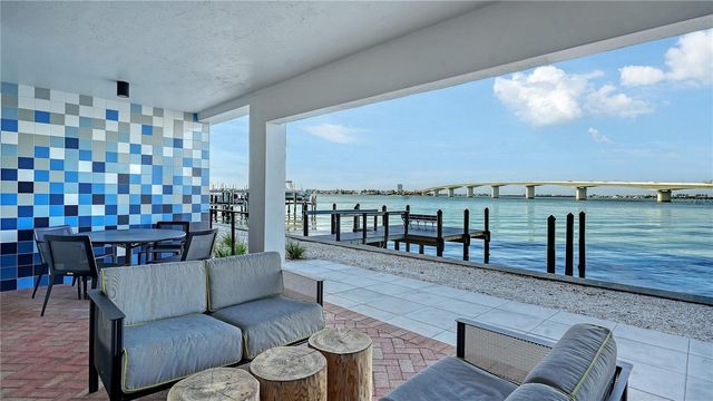 226 GOLDEN GATE POINT 23, Sarasota, FL 34236