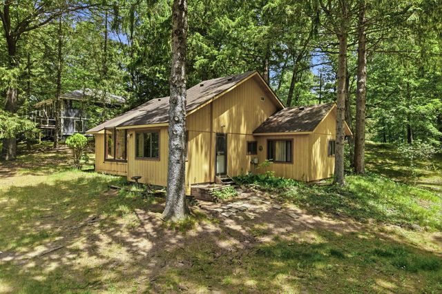 4501 Cornwell Lane, Whitmore Lake, MI 48189
