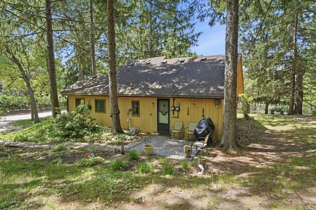 4501 Cornwell Lane, Whitmore Lake, MI 48189