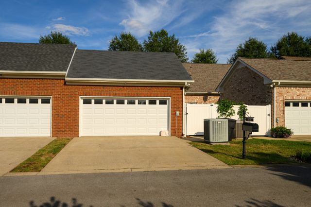 2138 Cason Ln, Murfreesboro, TN 37128