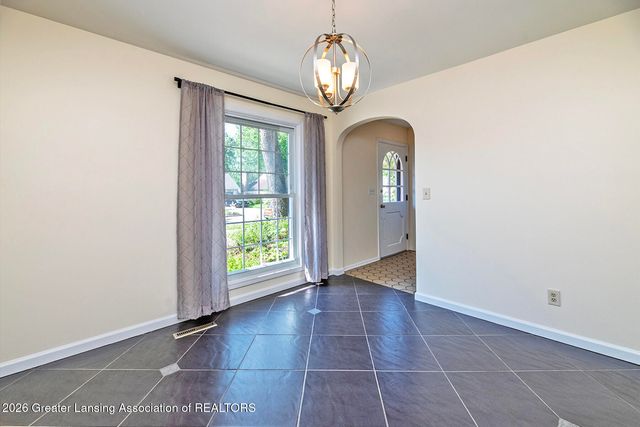 1012 Fox Hills Drive, East Lansing, MI 48823