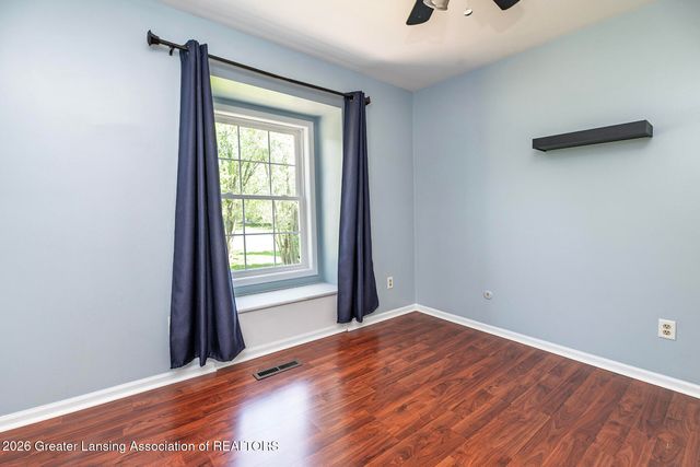 1012 Fox Hills Drive, East Lansing, MI 48823