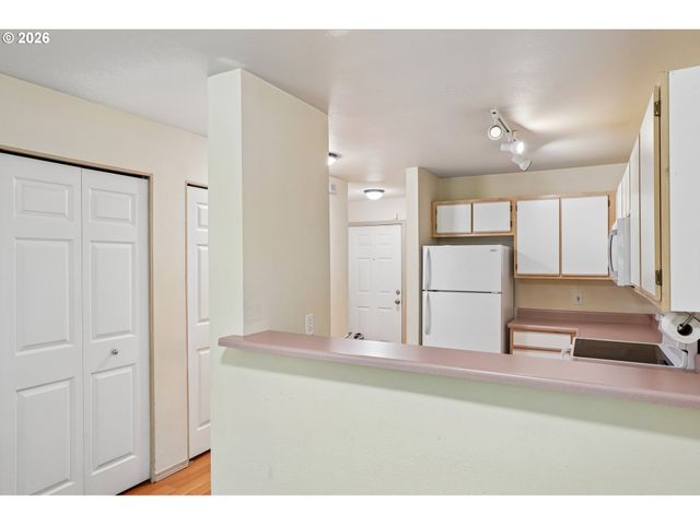 5130 Sw MULTNOMAH Blvd C, Portland, OR 97219