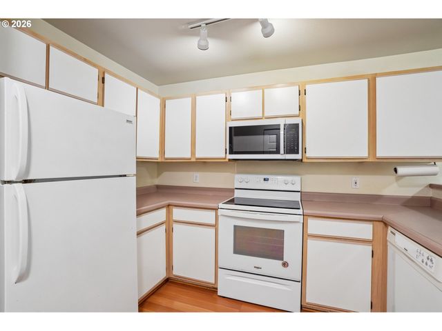 5130 Sw MULTNOMAH Blvd C, Portland, OR 97219