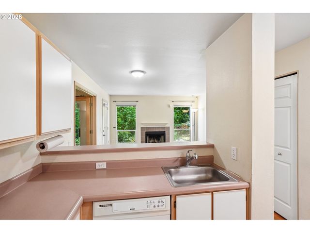 5130 Sw MULTNOMAH Blvd C, Portland, OR 97219
