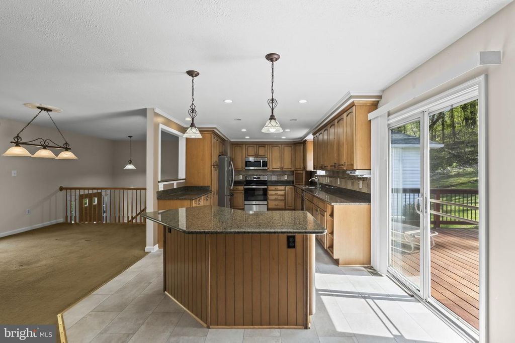 Image 3 of property listing at 3305 CHESAPEAKE BEACH RD, Chesapeake Beach, MD 20732