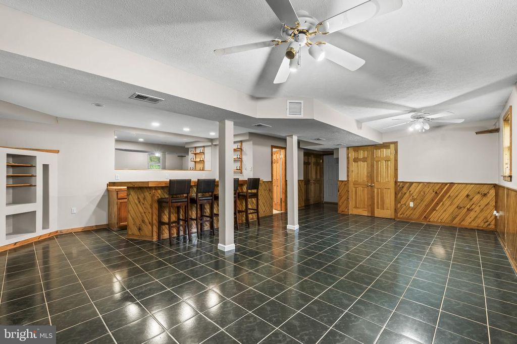 Image 9 of property listing at 3305 CHESAPEAKE BEACH RD, Chesapeake Beach, MD 20732