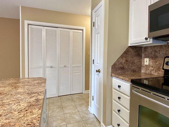 206 Double Eagle Dr. H 1, Surfside Beach, SC 29575