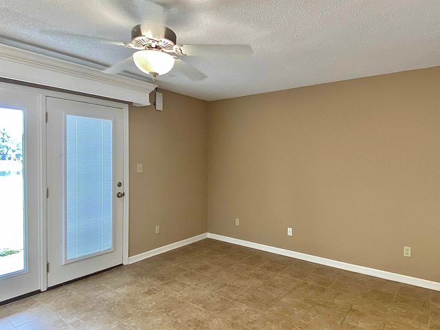 206 Double Eagle Dr. H 1, Surfside Beach, SC 29575